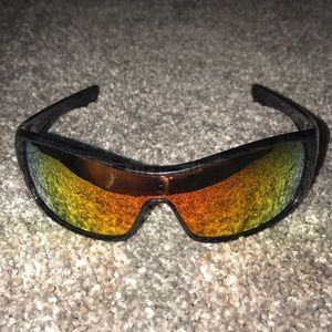 Auth Oakley Antik